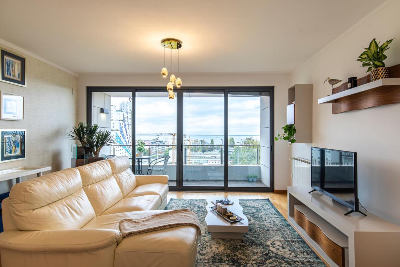 River View Apartment By Lisbon Heart Buitenkant foto